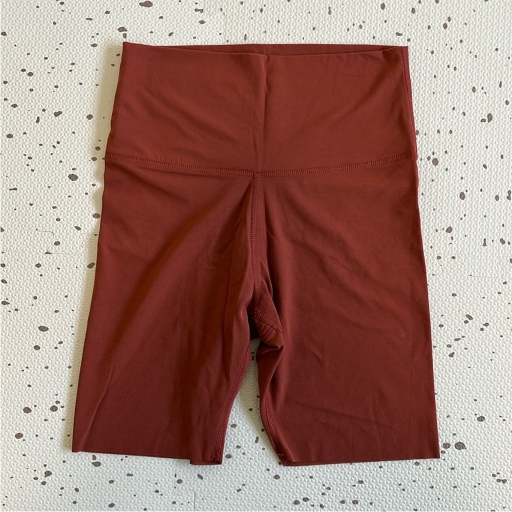 💘 NIKE YOGA LUXE - DRI-FIT HIGHWAISTED BRICK RED/OXEN BROWN SEAMLESS SHORTS